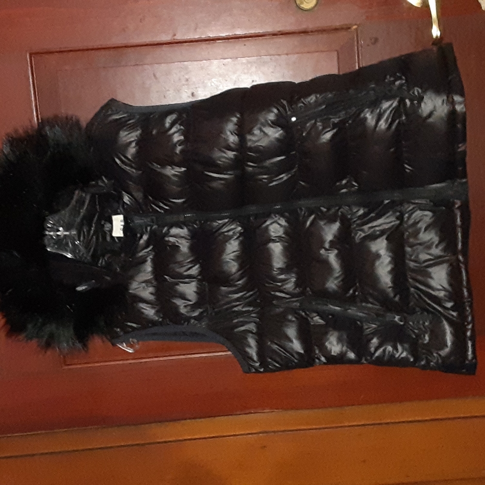 Hooded vest